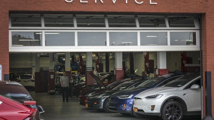 Servisní centrum automobilky Tesla