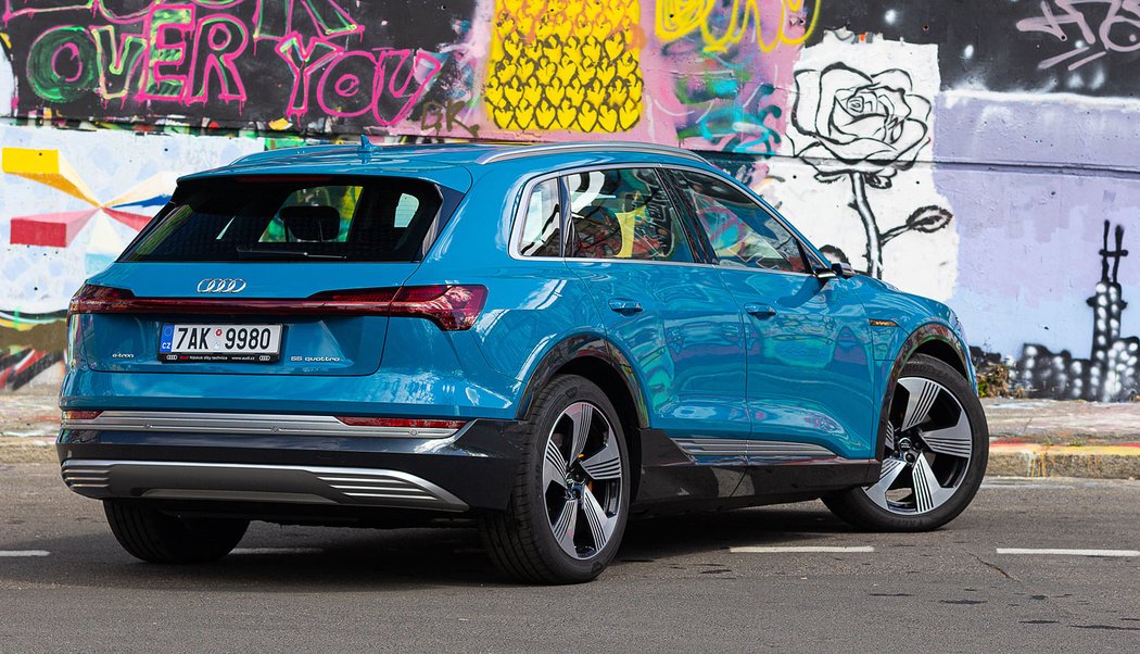 Audi e-tron