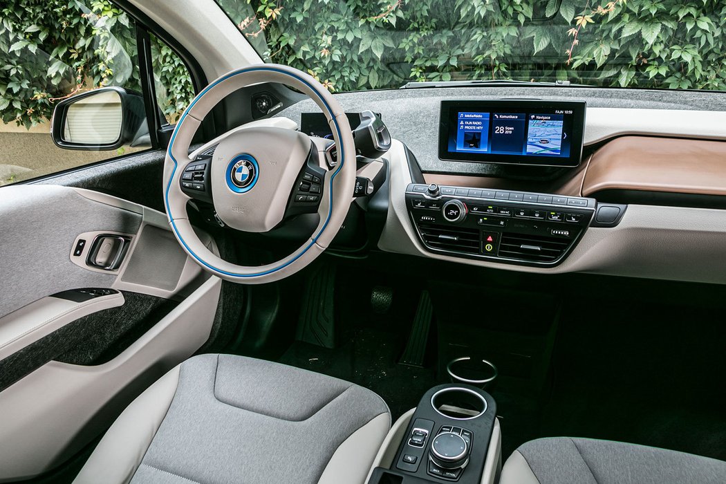 BMW i3