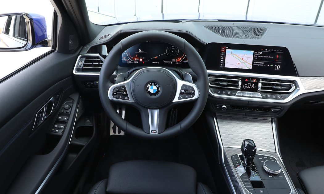 Test - BMW 330i