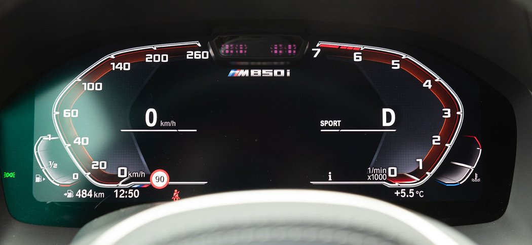 BMW M850i