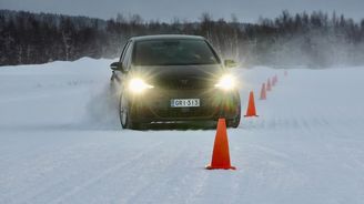 Celoroční pneumatiky 2026: Test prémiovek a levných propadáků odhalil, že šetřit se nevyplácí Celoroční pneumatiky 2026: Test prémiovek a levných propadáků odhalil, že šetřit se nevyplácí