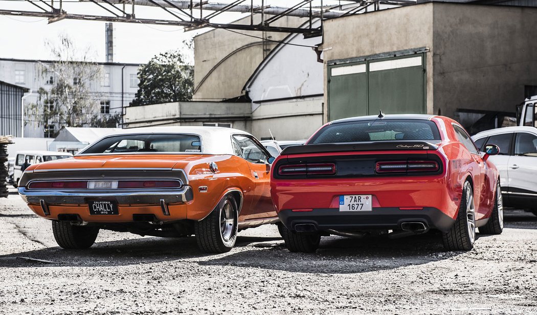 Dodge Challenger R/T Scat Pack 50th Anniversary Edition