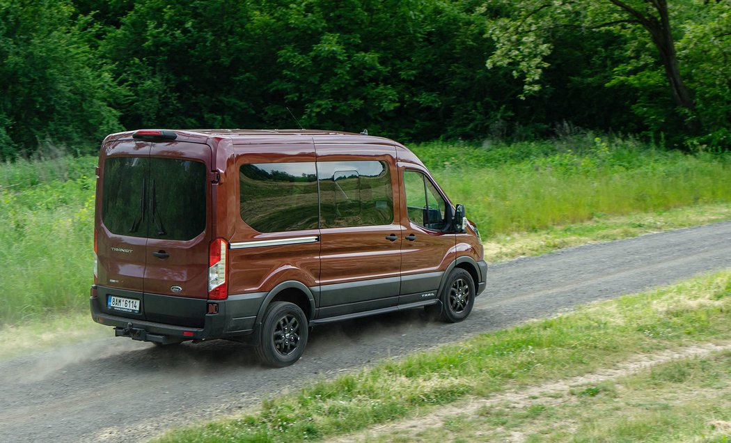 Ford Transit Trail