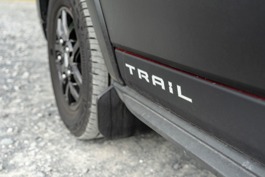 Ford Transit Trail