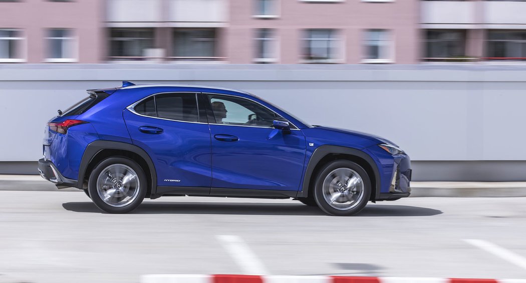 Lexus UX 250h