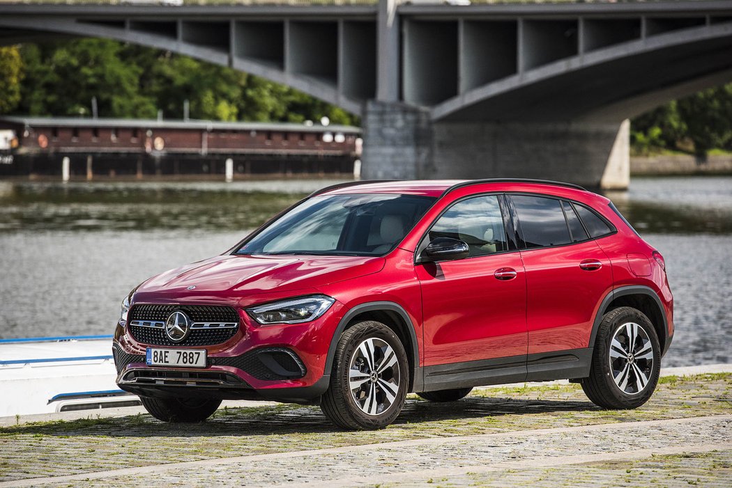 Mercedes-Benz GLA 220 d 4Matic