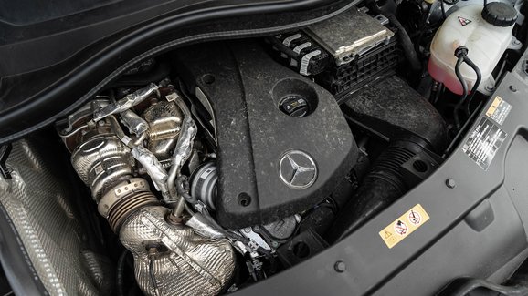 Mercedes-Benz čelí dalšímu nařčení z manipulace s emisemi, má však silné zastání