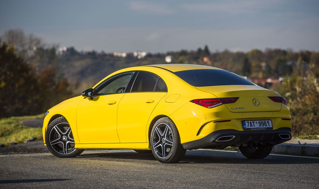 Mercedes-Benz CLA  220