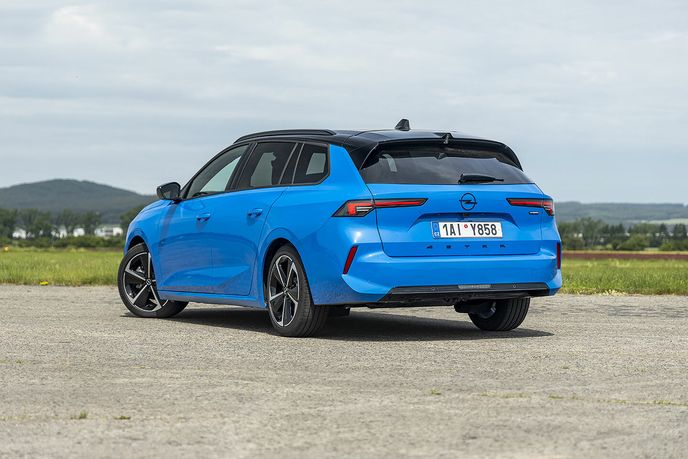 Opel Astra ST Hybrid Opel Astra ST Hybrid