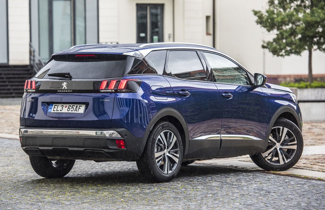 Peugeot 3008 Hybrid 225