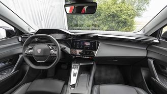 Peugeot 308 SW 1.5 BlueHDI EAT8 Peugeot 308 SW 1.5 BlueHDI EAT8