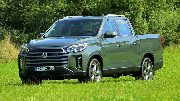 TEST SsangYong Musso Grand 2.2 e-XDI (133 kW) – Za prací s extravagancí