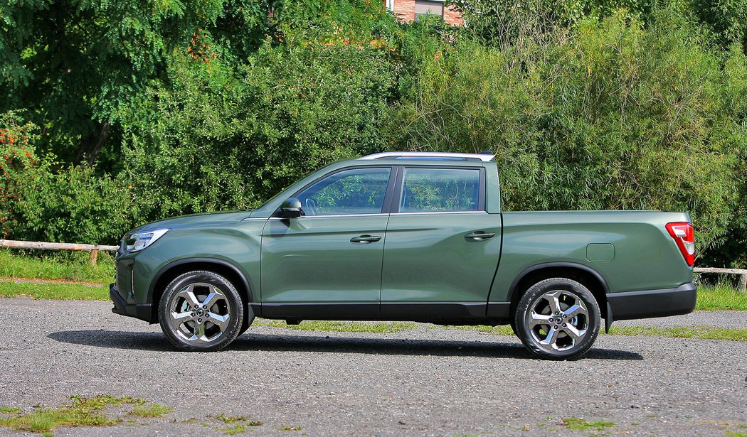 SsangYong Musso Grand