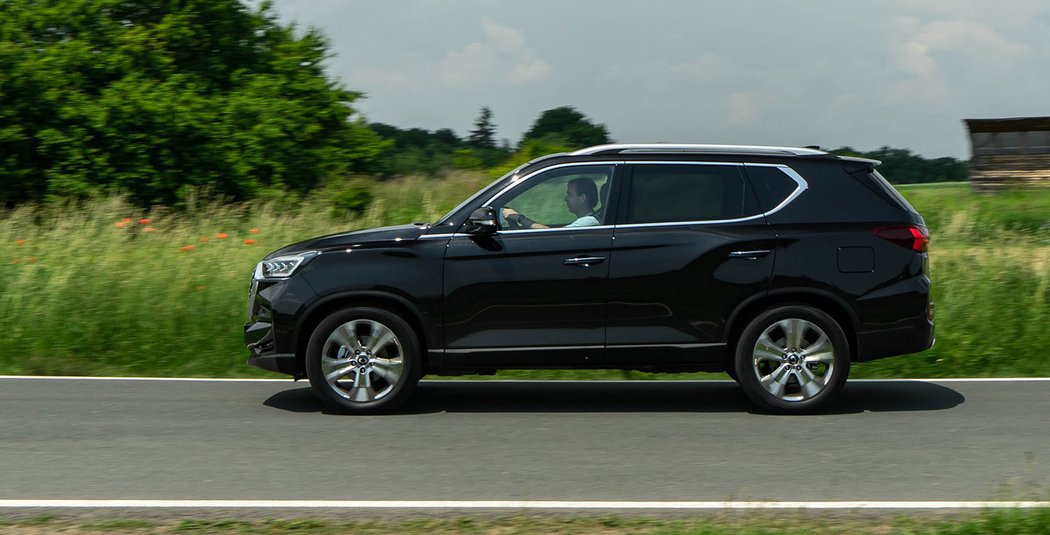 SsangYong Rexton 2.2 e-XDI (149 kW)