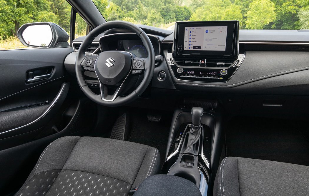 Suzuki Swace 1.8 Hybrid Premium