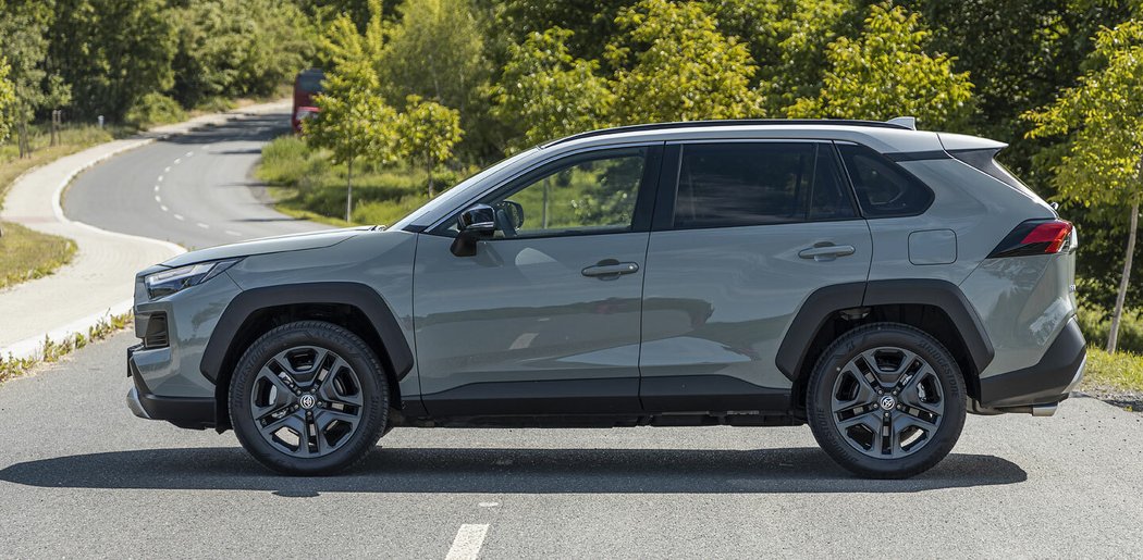 Toyota RAV4 2.5 Hybrid e-CVT 4x4 Adventure