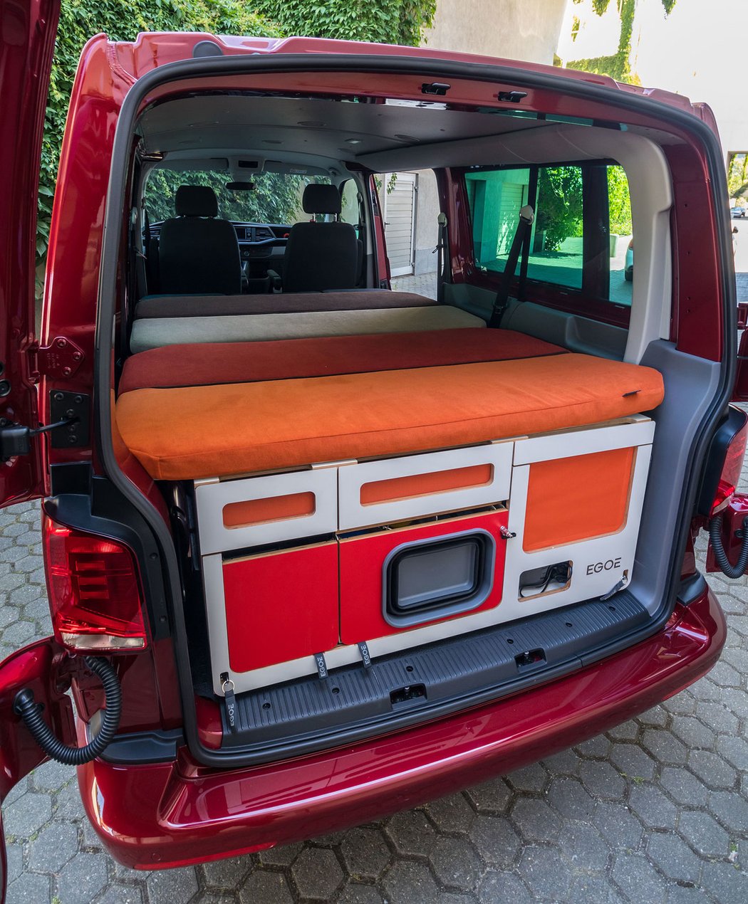 Volkswagen Transporter 6.1 Kombi + Egoé nest