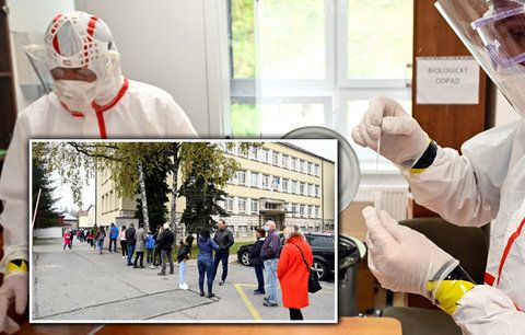 Ve frontě na covidový test zemřel senior! Jeden z lékařů odběry prováděl opilý