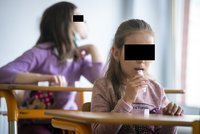 Testování předškoláků v Praze 6: Poprvé zkoušeli PCR testy ze slin, za jeden zaplatí radnice 150 korun