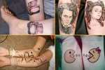 Milenci vylepšují svá těla společným tetováním.