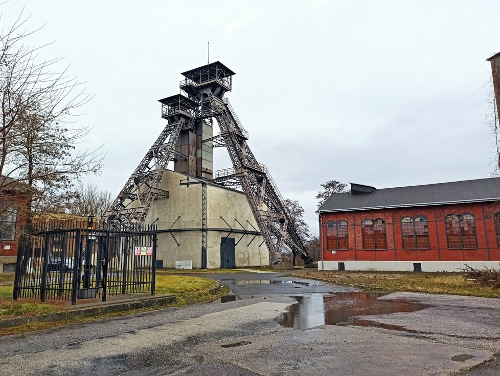 Unikátní dominanta v Slezské Ostravy – věž Petr Bezruč. Stanislav Rek na ni vylezl už několikrát.