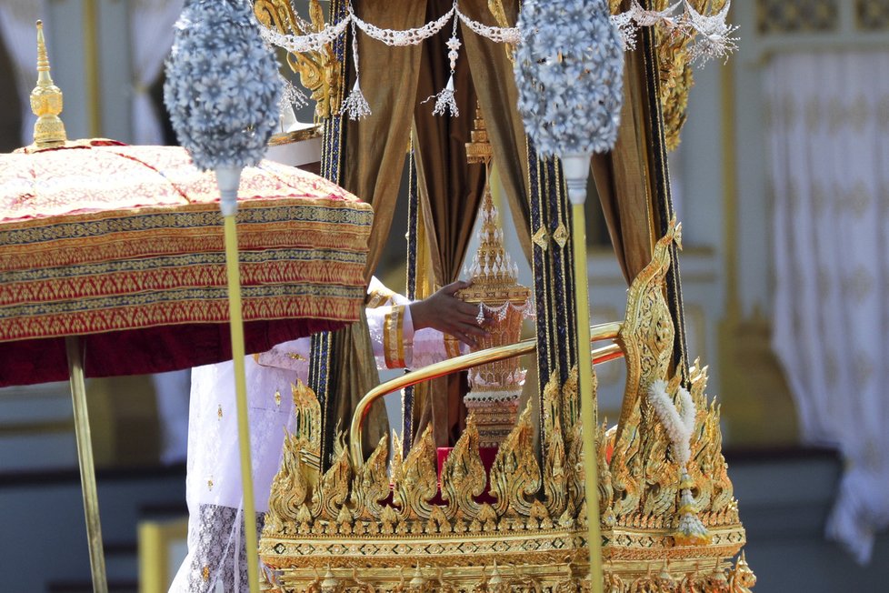 Bangkok a truchlení nad ztrátou krále Pchúmipchona Adundéta.
