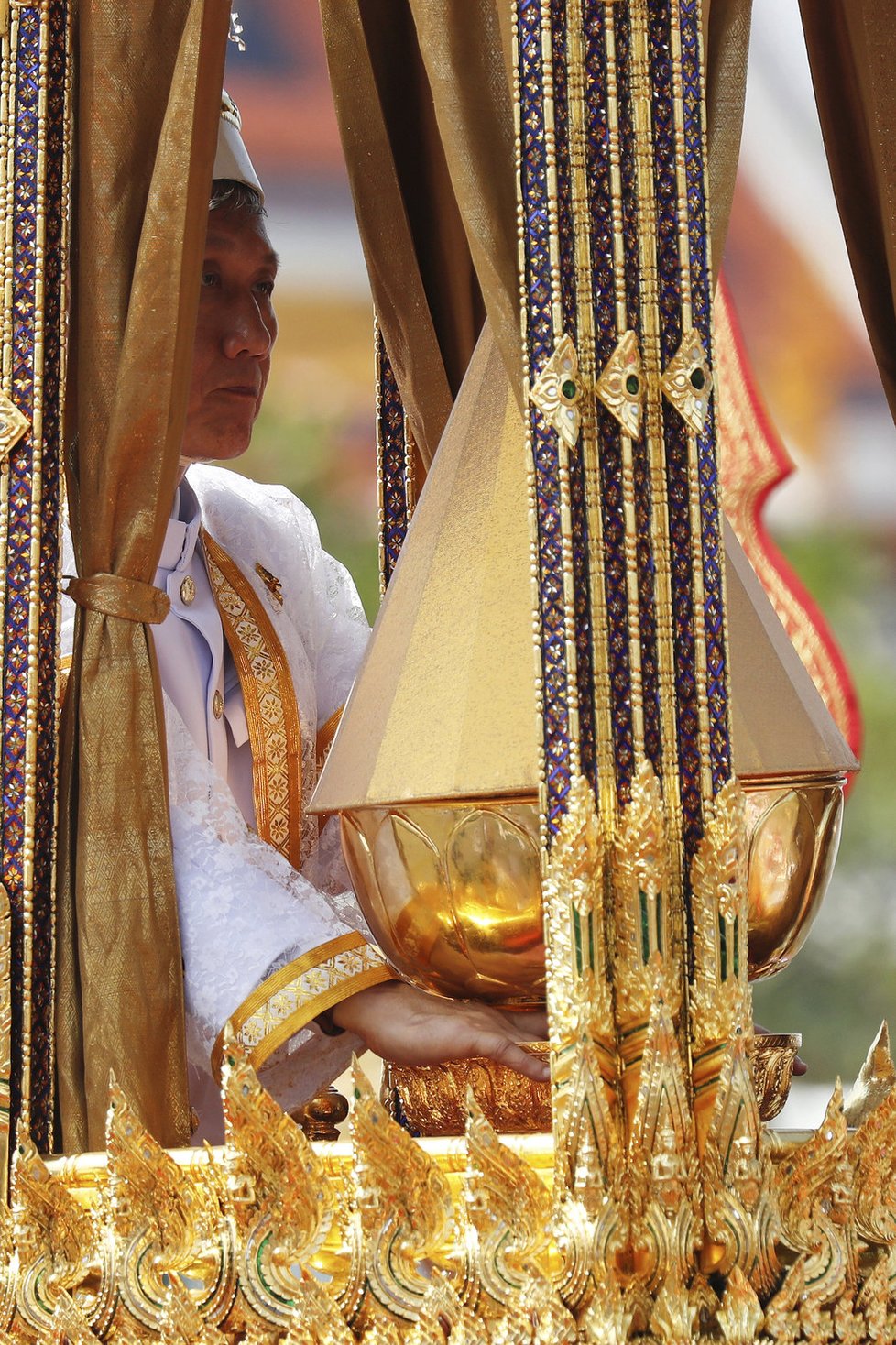 Říjen 2017: Bangkok truchlil nad ztrátou krále Pchúmipchona Adundéta.