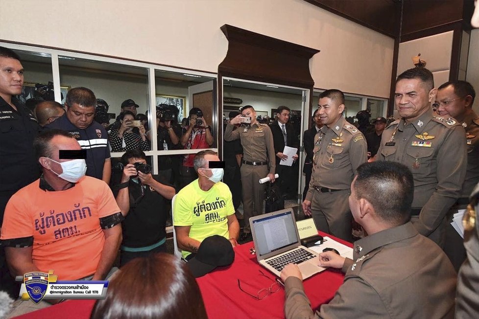 V Thajsku zatkli Čecha (vlevo), kterého hledal Interpol: Velel policii, tvrdí místní autority