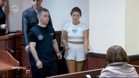 Bella May Culleyová (18) u soudu za pašování drog oznámila, že je těhotná.