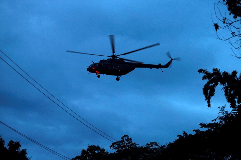 Pro první chlapce přijely  8. 7.  sanitky, na místě byly i helikoptéry.