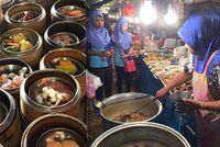 Pravá chuť Thajska: Zapomeňte na restaurace! Vyzkoušejte street food a noční trhy!