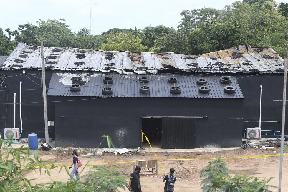 Smrtící požár v thajském klubu