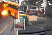 Vlak smetl autobus: Těla obětí nedokážou identifikovat