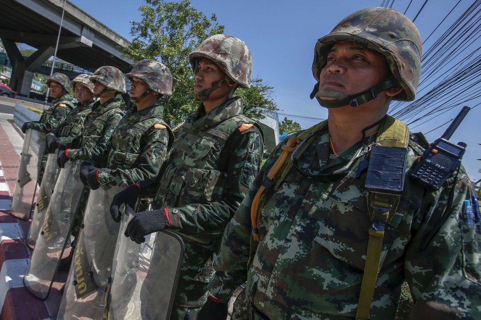 Armáda provedla v Thajsku převrat.