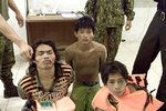 Opilí rybáři na thajské pláži znásilnili dvě turistky: Pod krkem jim při tom drželi nůž.