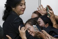 Expremiérka Šinavatrová dostala pět let natvrdo. Z Thajska nejspíš už uprchla