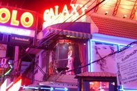 „Sexy-Thajsko“: Co můžete vidět a zažít v „hanbatých“ čtvrtích thajského Bangkoku?