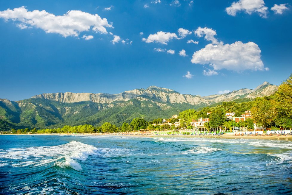 Golden Beach, tedy Zlatá pláž, patří k  ozdobám ostrova.