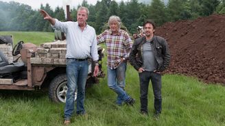Seriál The Grand Tour je zpět: Jeremy Clarkson fotí z jeepu neexistujícího kondora a vy se dusíte smíchy