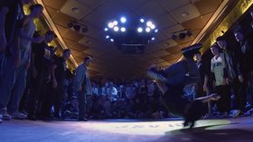 Roztočte to… třeba na hlavě! Nejlepší breakdance tanečníci jedou do Prahy