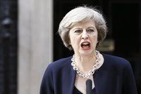 Nová britská premiérka: Ano, shodila bych atomovku na civilisty
