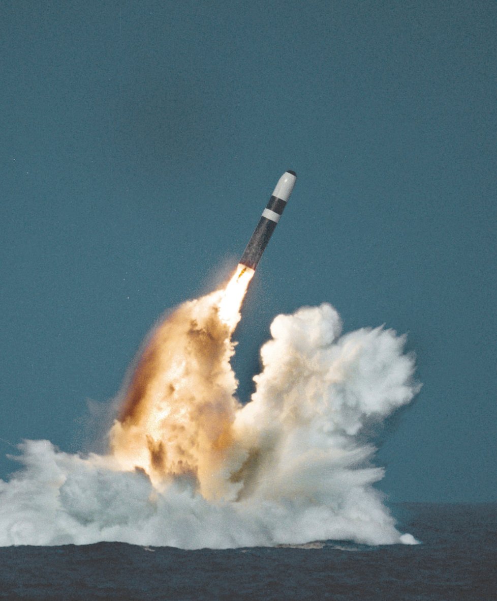 Nová britská premiérka: Klidně bych shodila atomovku na civilisty.
