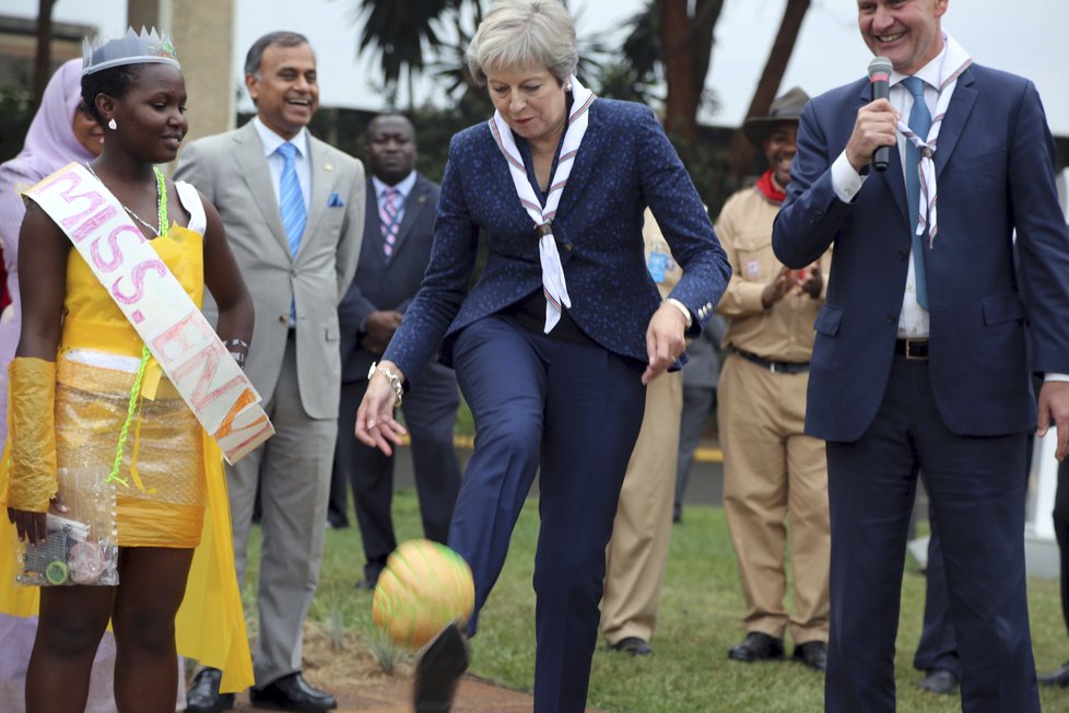 Britská premiérka Theresa Mayová během návštěvy Keni