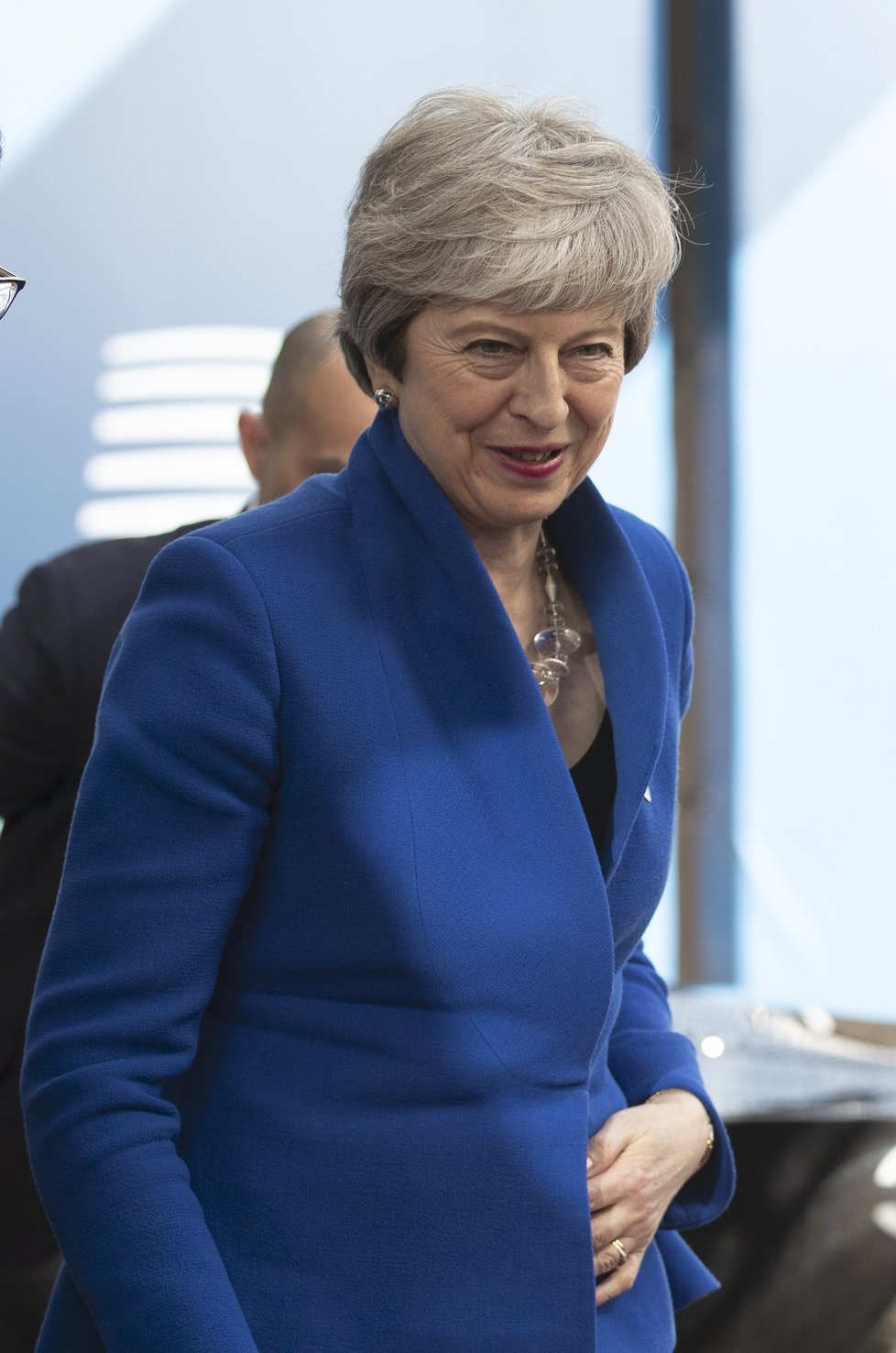 Ta na kterou se čeká. Britská premiérka Theresa Mayová přijela řešit do Bruselu potíže s Brexitem. Původní termín 29. března Britové nestihli. Nestihnou asi ani 12. duben. Lídři EU se proto sjeli do Bruselu kvůli novým návrhům. (10. 4. 2019)