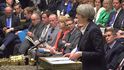Bristská premiérka Theresa Mayová oznamuje sněmovně, že oficiálně zahájila brexit. Její země má být do dvou let mimo Evropskou unii