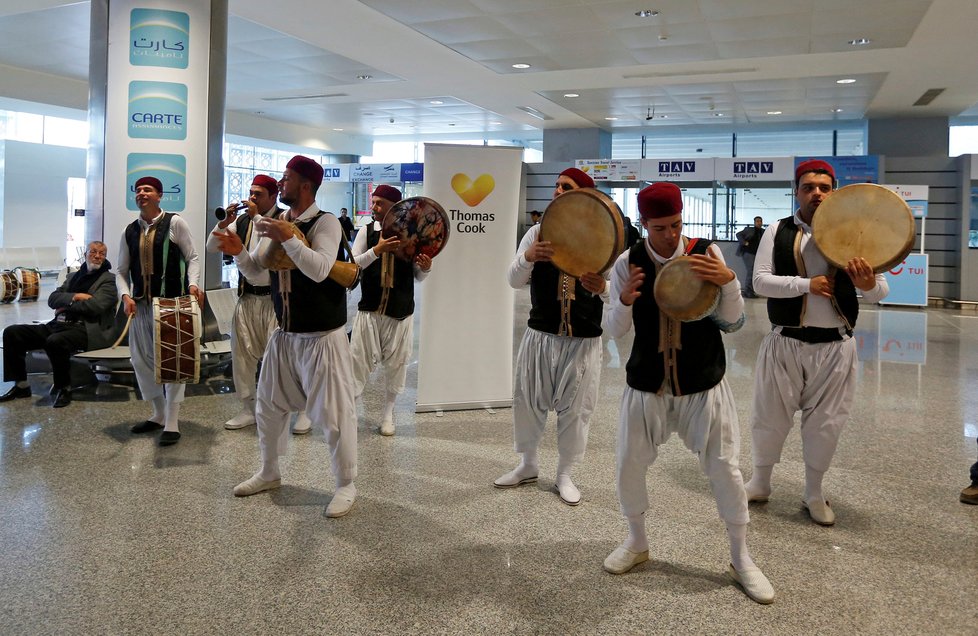 Potíž pro dovolenkáře, zkrachovala cestovka Thomas Cook.