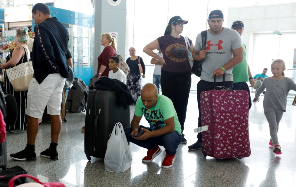 Klienti zkrachovalé cestovní kanceláře Thomas Cook v Tunisku. (23. 9. 2019)