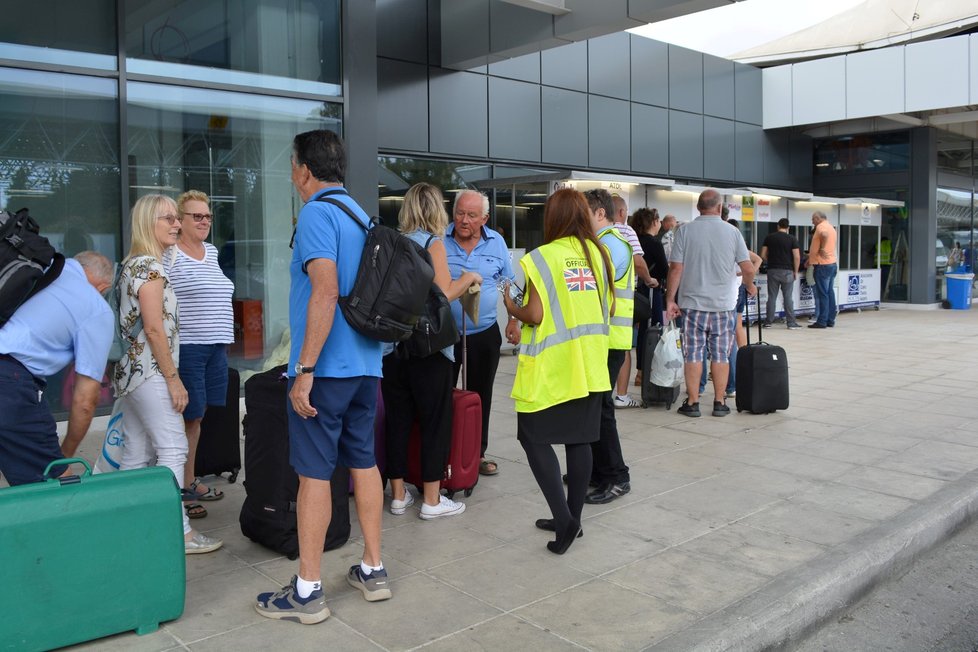 Klienti zkrachovalé cestovní kanceláře Thomas Cook v Řecku. (23. 9. 2019)