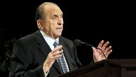 V Salt Lake City zemřel vůdce mormonů. Monson (†90) v církvi strávil 50 let